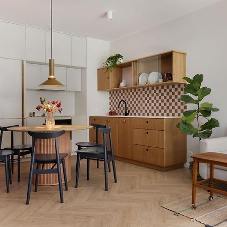 Solidarnosc Three Bedrooms & Garden Apartment Гданьск Экстерьер фото